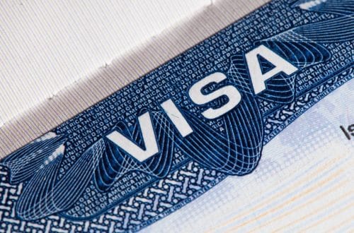 Visa collabora con Blockchain.com: impostata per offrire carte di debito crittografiche