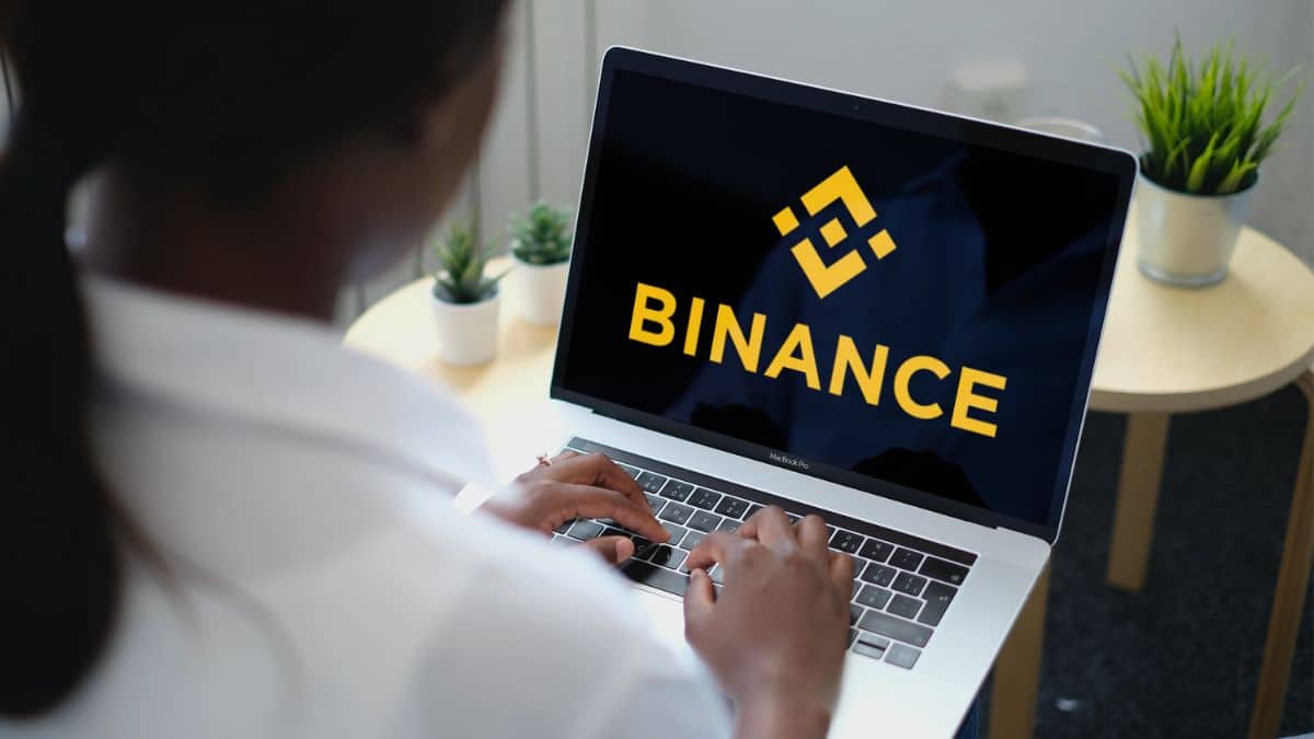 Binance официально объявила о приобретении ведущей криптовалютной биржи Tokocrypto, базирующейся в Индонезии.