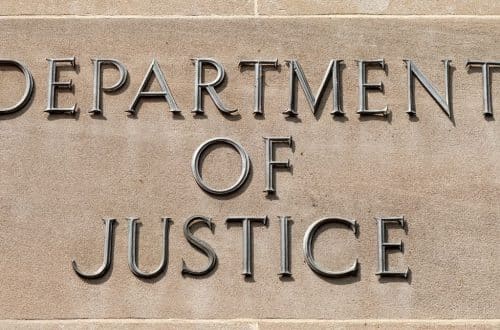 Министерство юстиции расследует дело основателя FTX об отправке средств из США