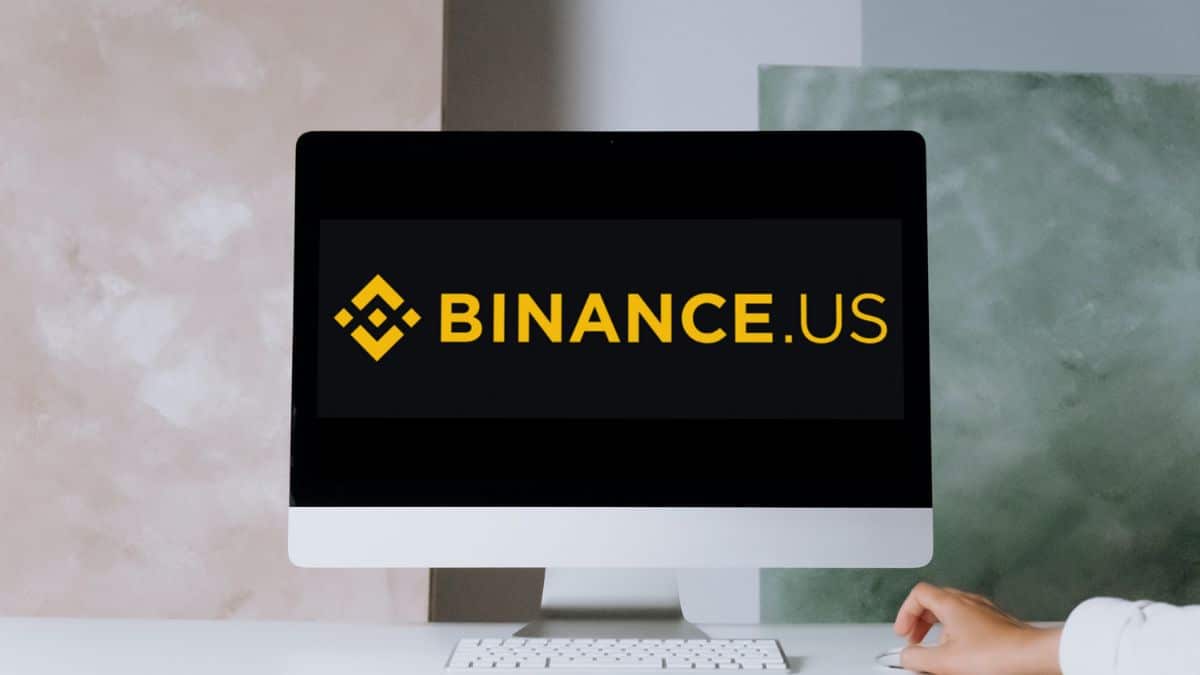 El CEO de Binance US, Brian Shroder, declaró que su empresa se quedará con millones incluso si todos los usuarios retiran dinero.