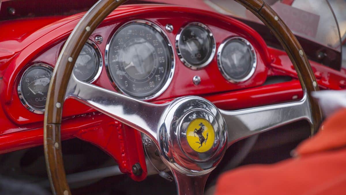 The luxury Italian manufacturer Ferrari, Scuderia Ferrari, has recently decided to end its partnerships with its cryptocurrency sponsors.