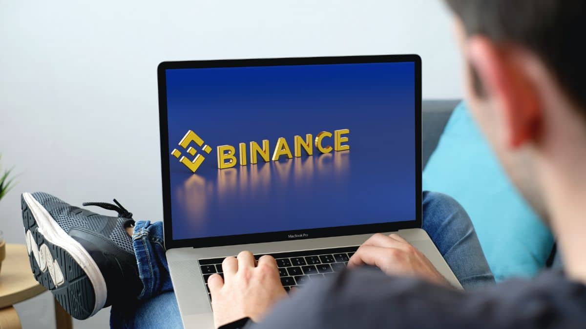 The Texas State Securities Board and the Department of Banking have expressed concerns regarding the acquisition deal between Binance.US and Voyager.