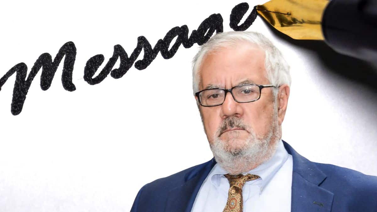 Barney Frank, a member of the Signature Bank board, claims that the regulators shut down the bank to send a message to crypto investors.