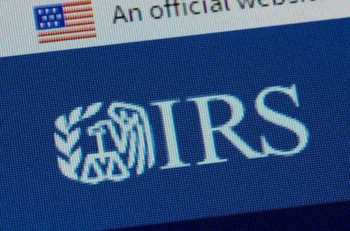 Kraken обязал суд передать данные клиентов в IRS